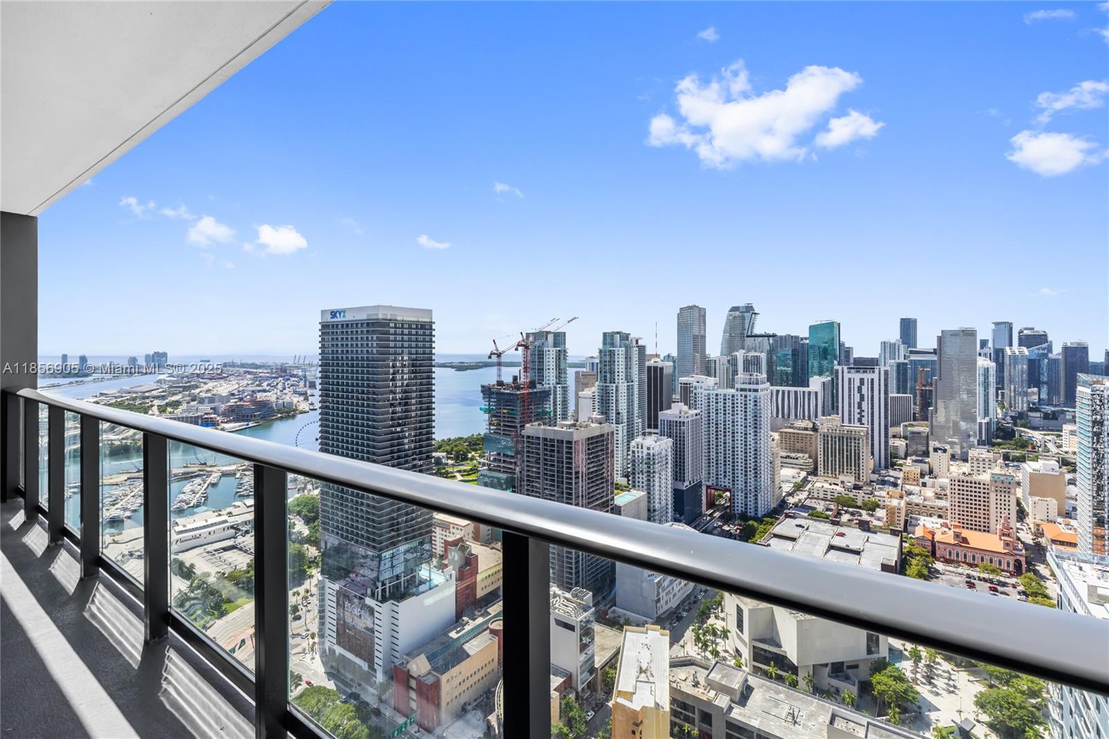 Prime Investment at Natiivo Downtown! Beautiful SE view and Fully furnished 1BD/1BA with no rental restrictions perfect for Airbnb or the Gale Hotel Program. Rent it daily, weekly, monthly, or enjoy it for personal use while generating strong rental income in Miami's hottest new destination: Miami Worldcenter. Steps from the Brightline, Miami Arena, world-class dining, shopping, and cultural attractions. Features modern finishes, smart-home technology, and access to resort-style amenities.
