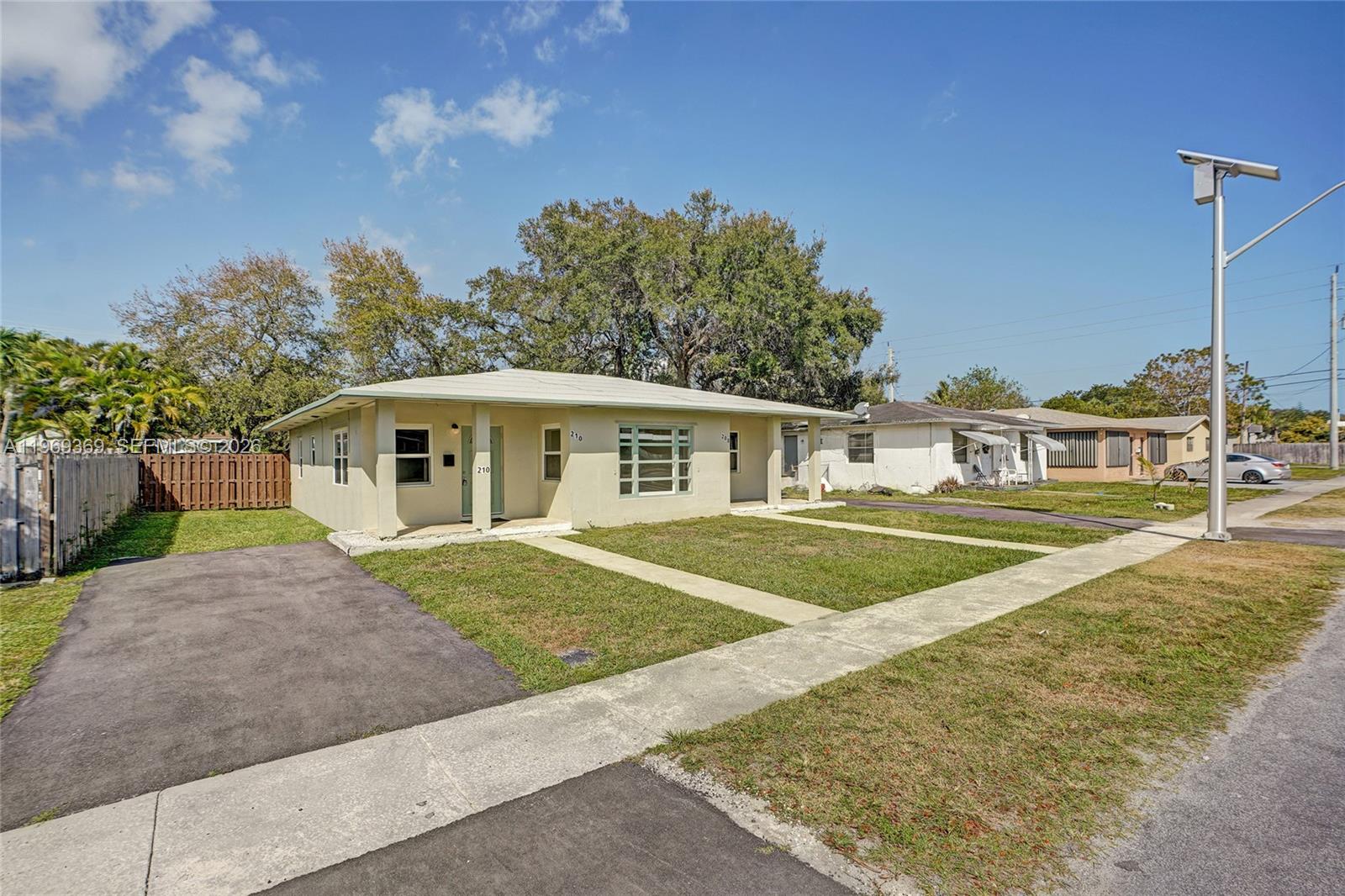 NORTH DANIA HEIGHTS - Residential Income