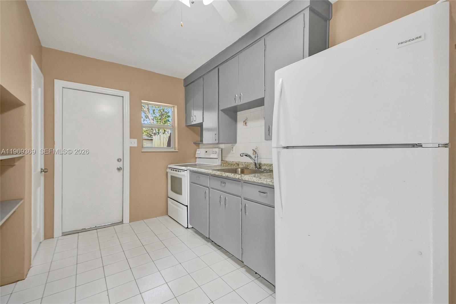 NORTH DANIA HEIGHTS - Residential Income