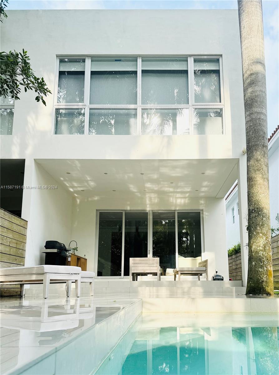 2977 BRIDGEPORT CONDO - Residential