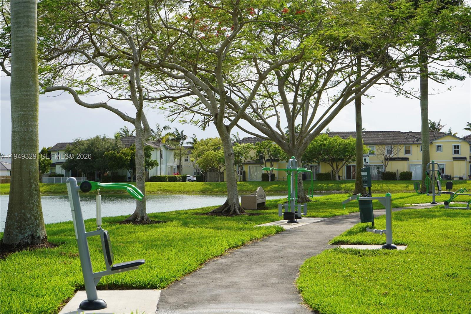 EMILIOS PLACE AT OASIS - Residential