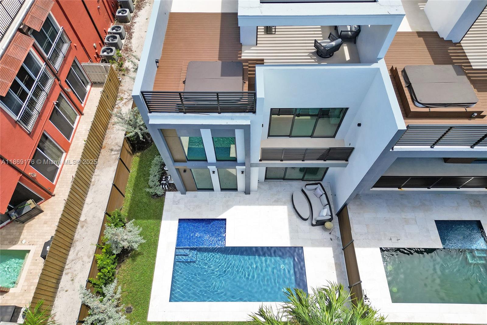 LIVERMORE ESTATES - Residential