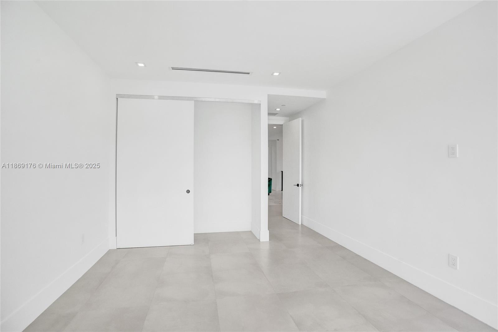 LIVERMORE ESTATES - Residential