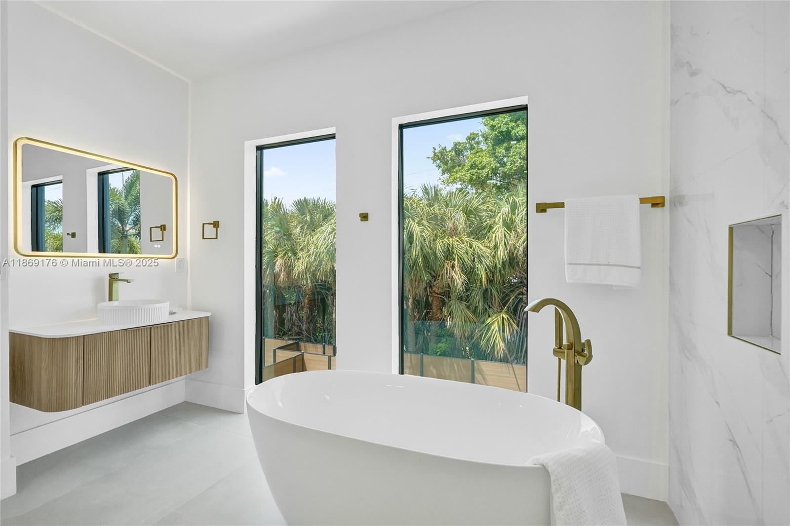 LIVERMORE ESTATES - Residential