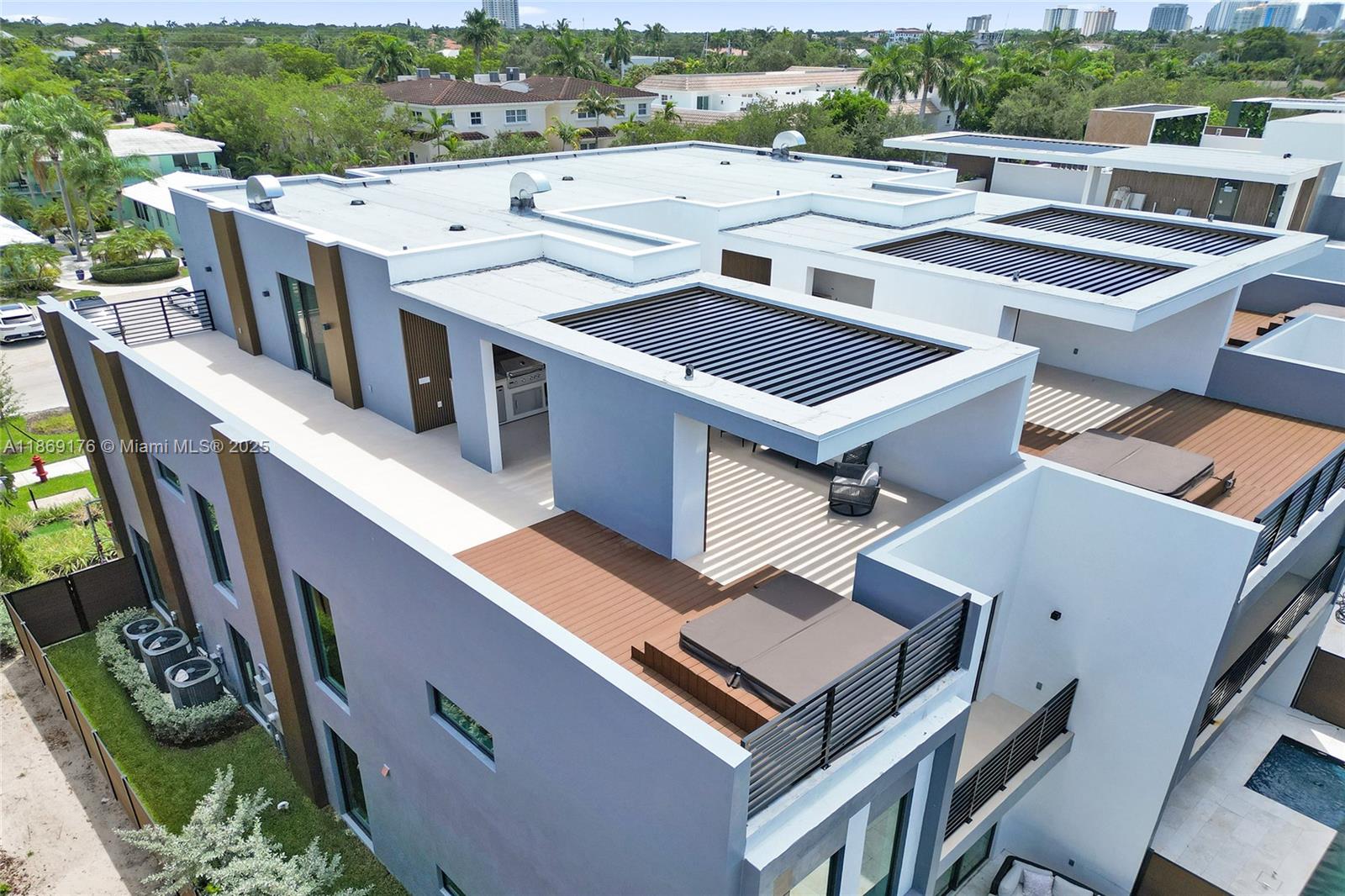 LIVERMORE ESTATES - Residential