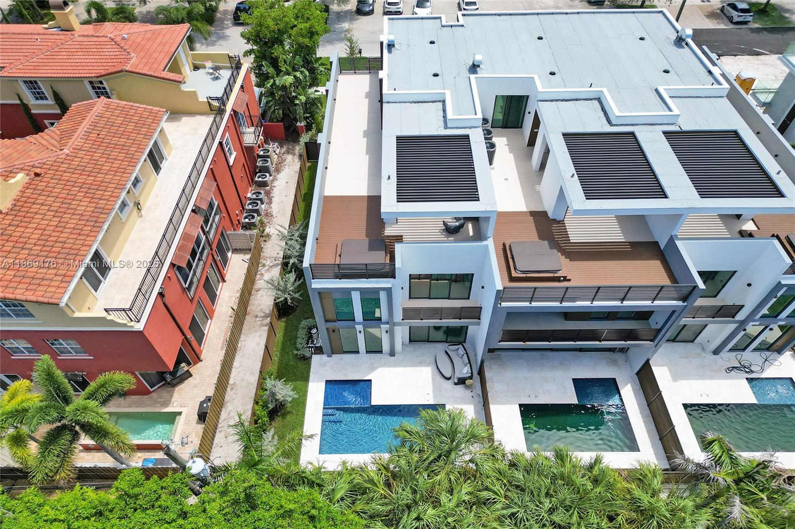 LIVERMORE ESTATES - Residential