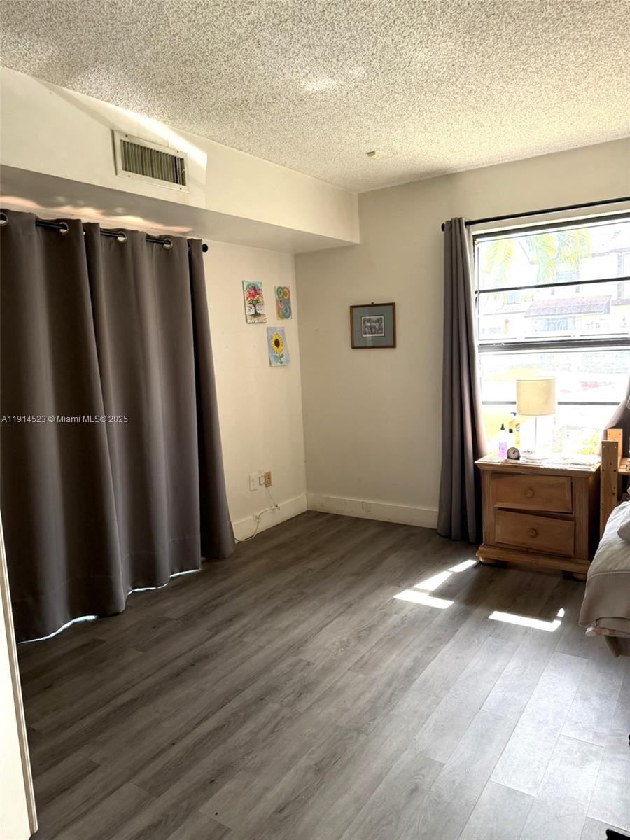 SPRING LAKES VILLAGE PHAS - Residential