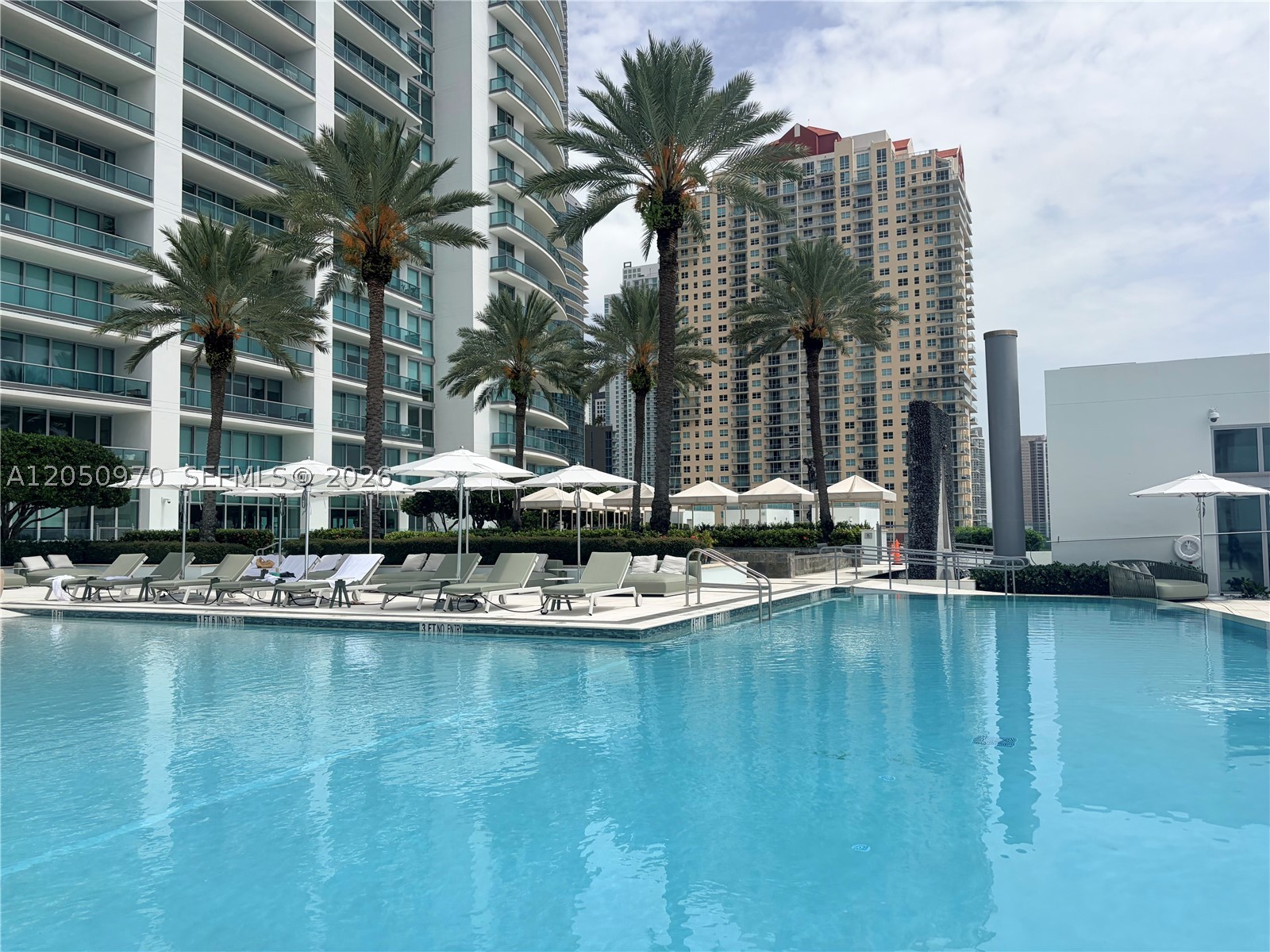 Photo 1 of 10 — 1331 Brickell Bay Dr 201, Miami, FL 33131