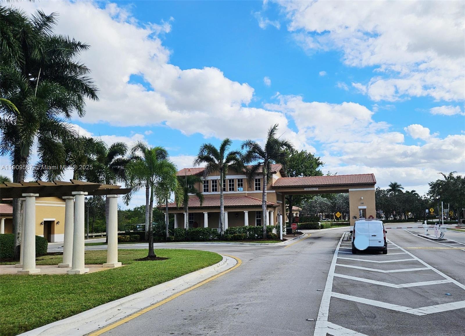 COBBLESTONE II CONDO - Residential