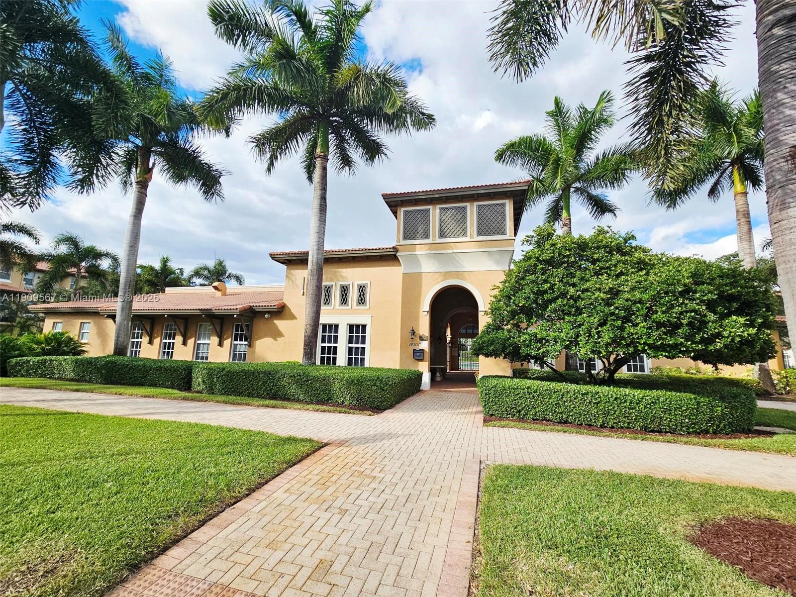 COBBLESTONE II CONDO - Residential