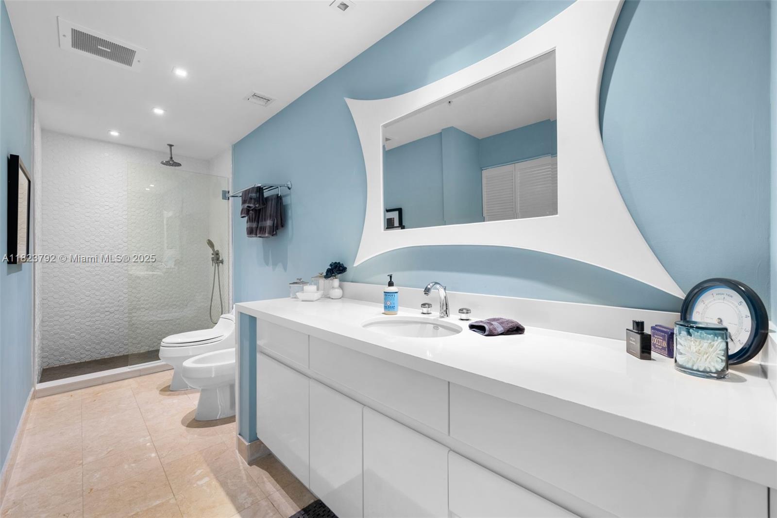 THREE TEQUESTA POINT COND - Residential Lease