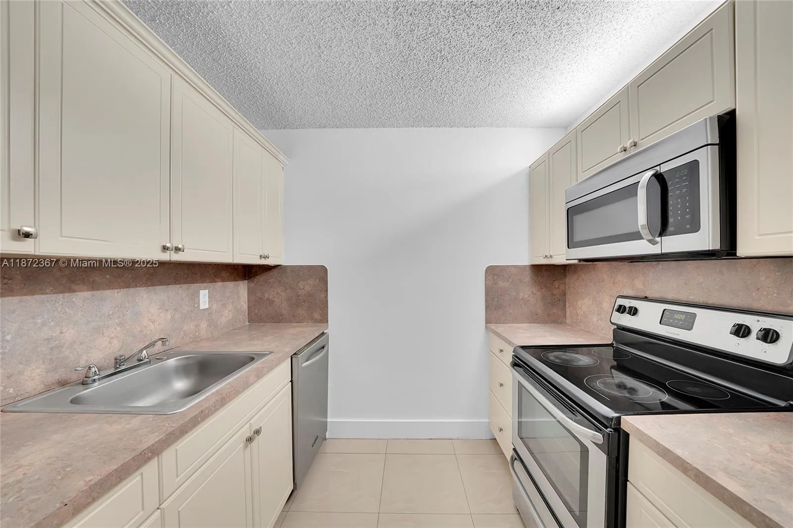 Cutler Bay, Florida 33189, United States, 2 Bedrooms Bedrooms, ,2 BathroomsBathrooms,Residential,Active,203765