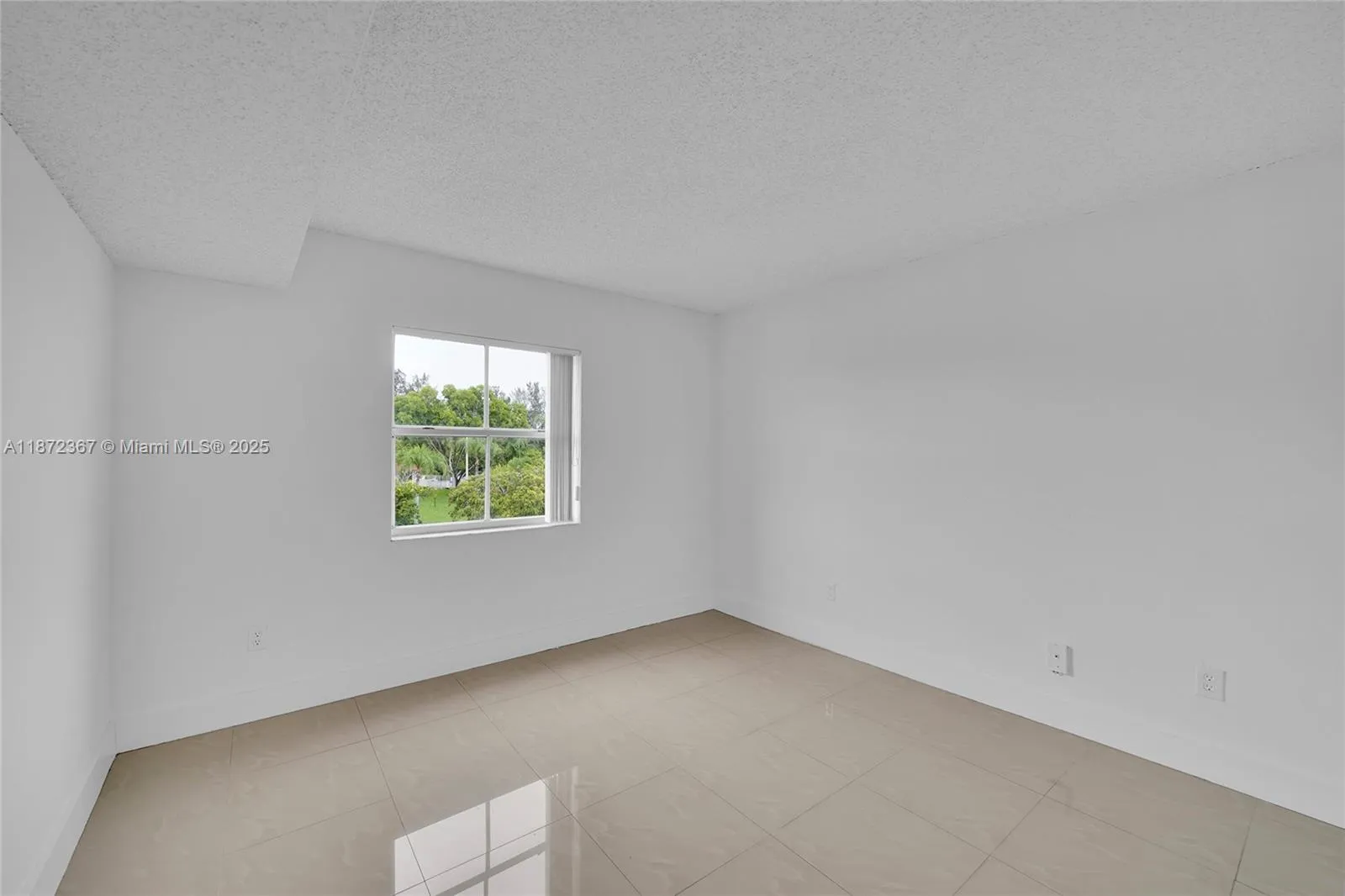 Cutler Bay, Florida 33189, United States, 2 Bedrooms Bedrooms, ,2 BathroomsBathrooms,Residential,Active,203765