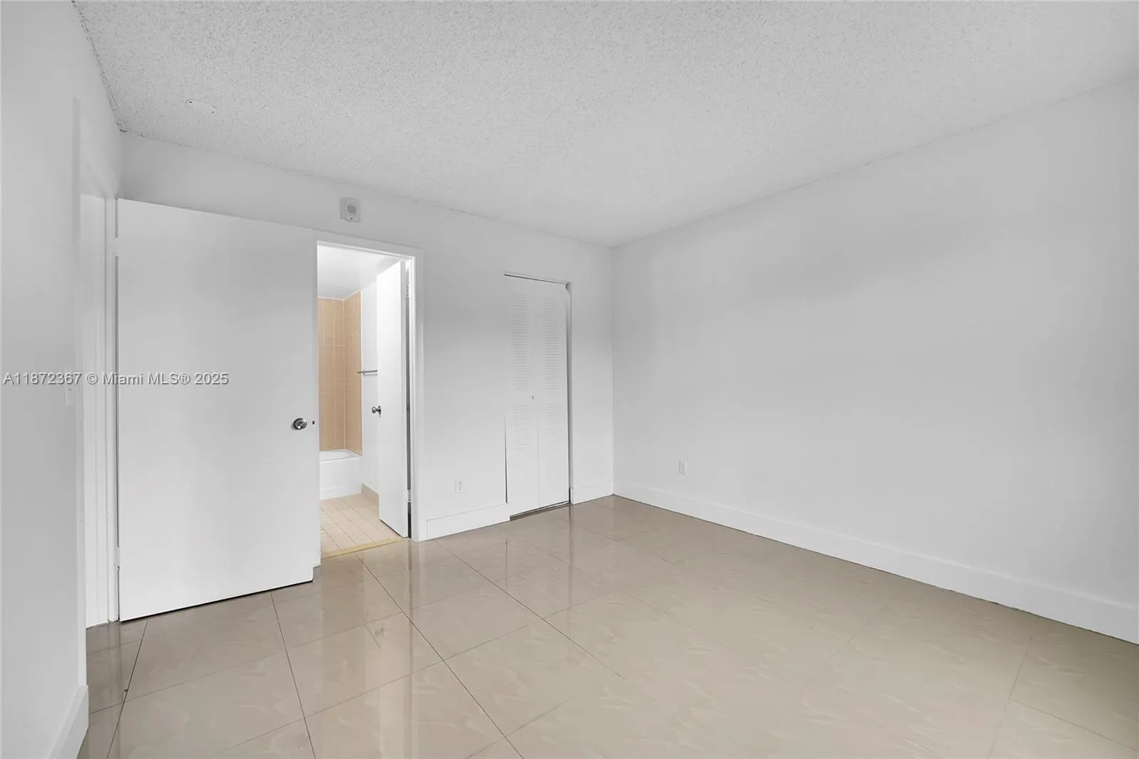 Cutler Bay, Florida 33189, United States, 2 Bedrooms Bedrooms, ,2 BathroomsBathrooms,Residential,Active,203765