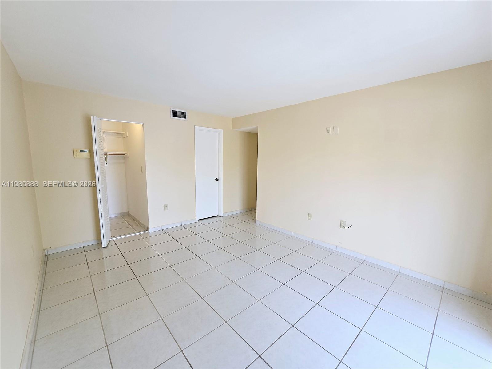 GABLES I TOWNHOMES CONDO - Residential Lease