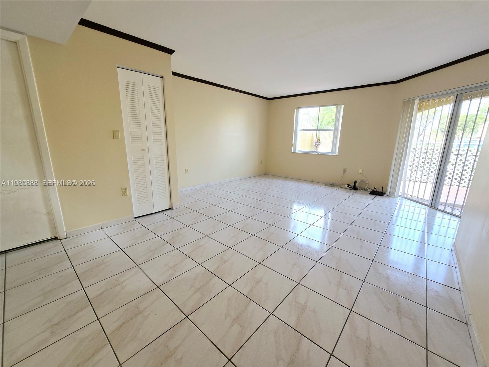 GABLES I TOWNHOMES CONDO - Residential Lease