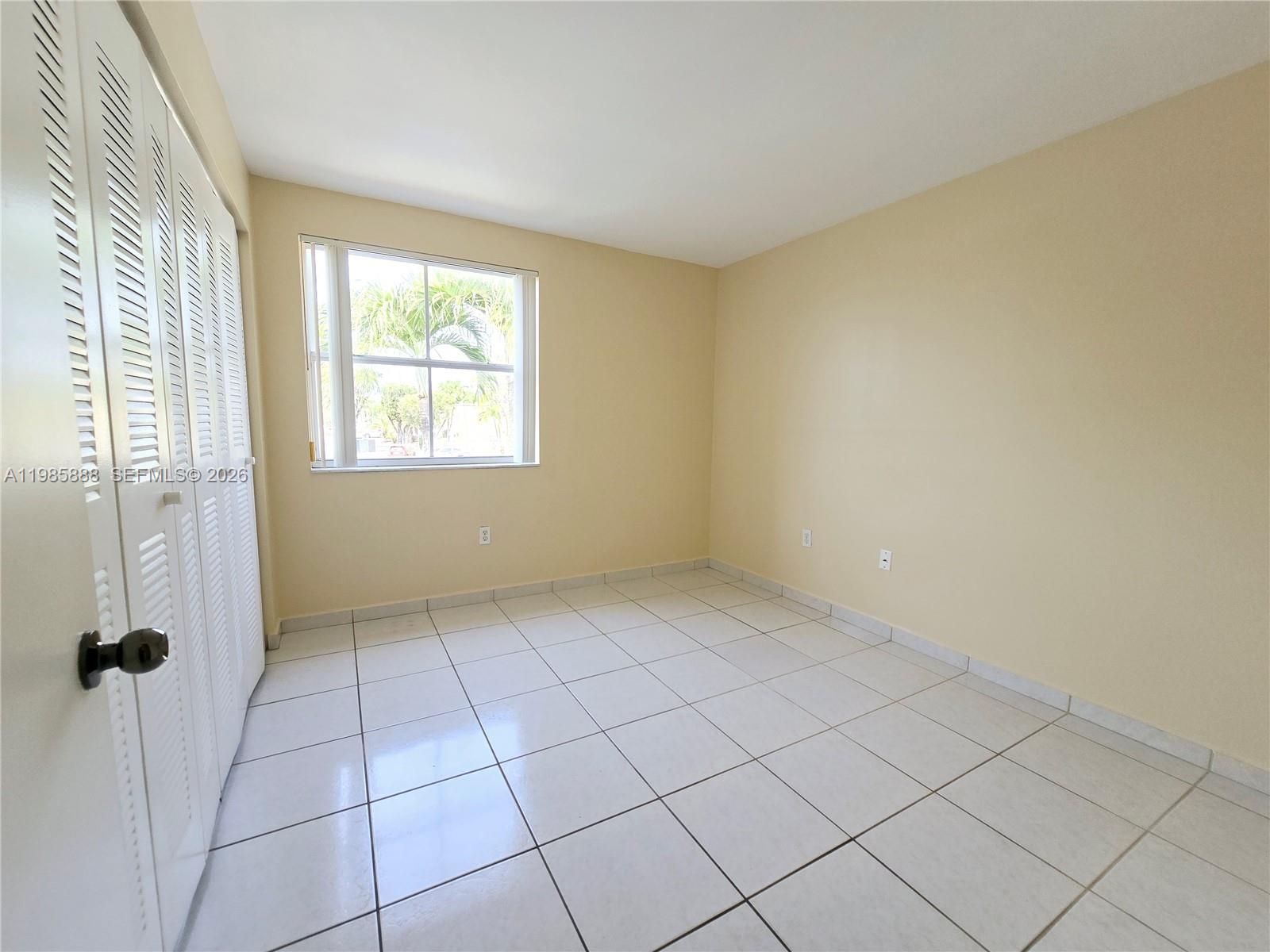 GABLES I TOWNHOMES CONDO - Residential Lease