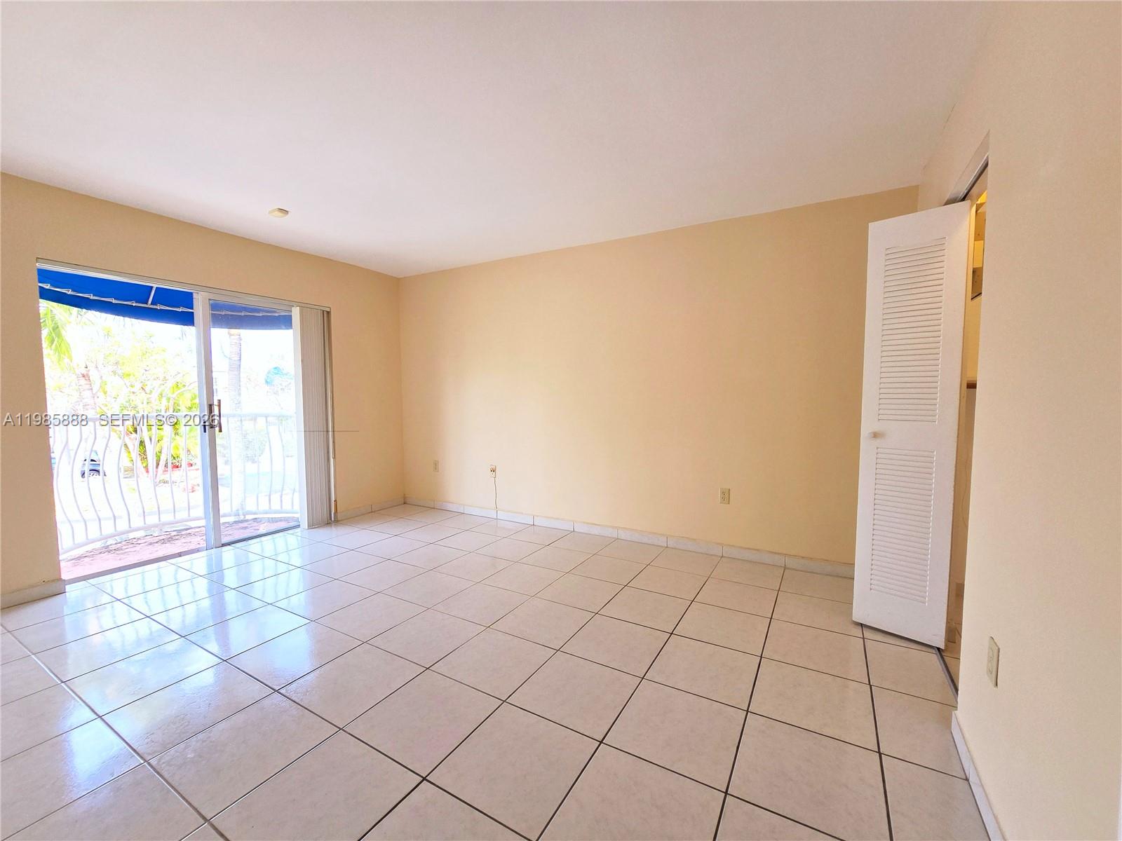 GABLES I TOWNHOMES CONDO - Residential Lease