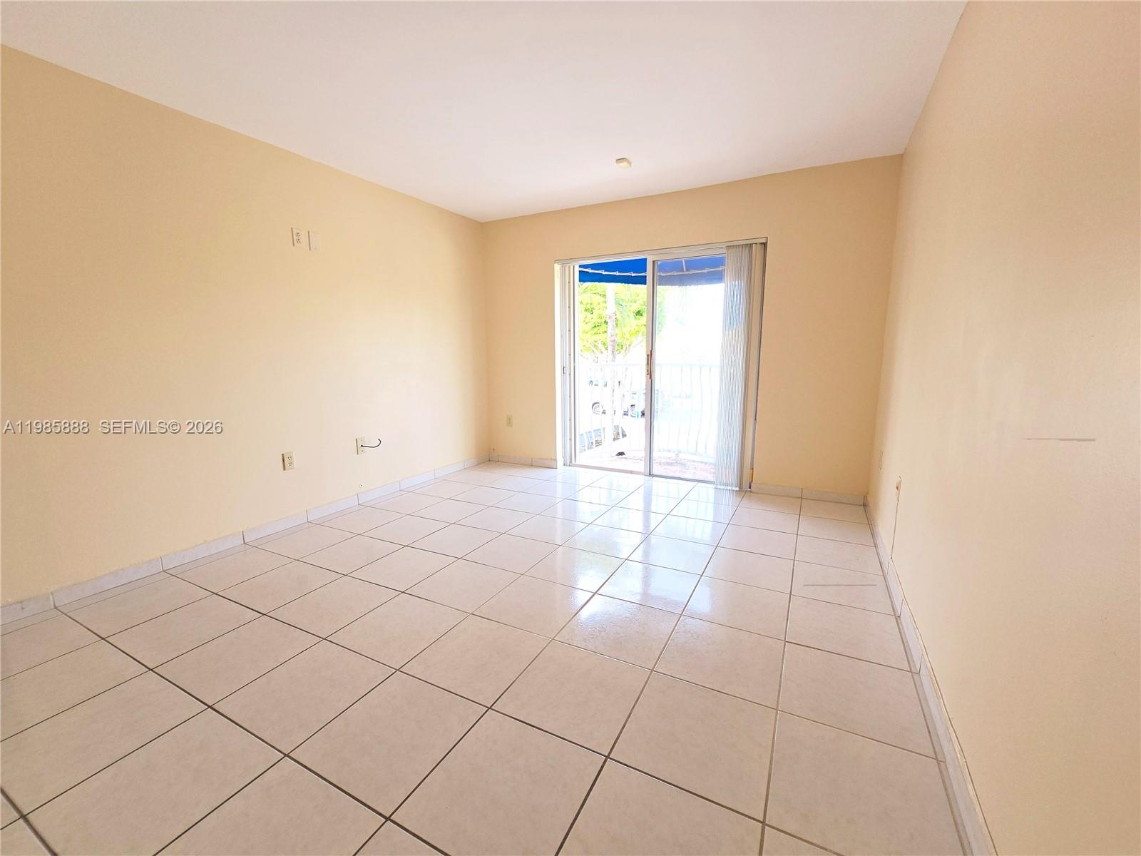 GABLES I TOWNHOMES CONDO - Residential Lease