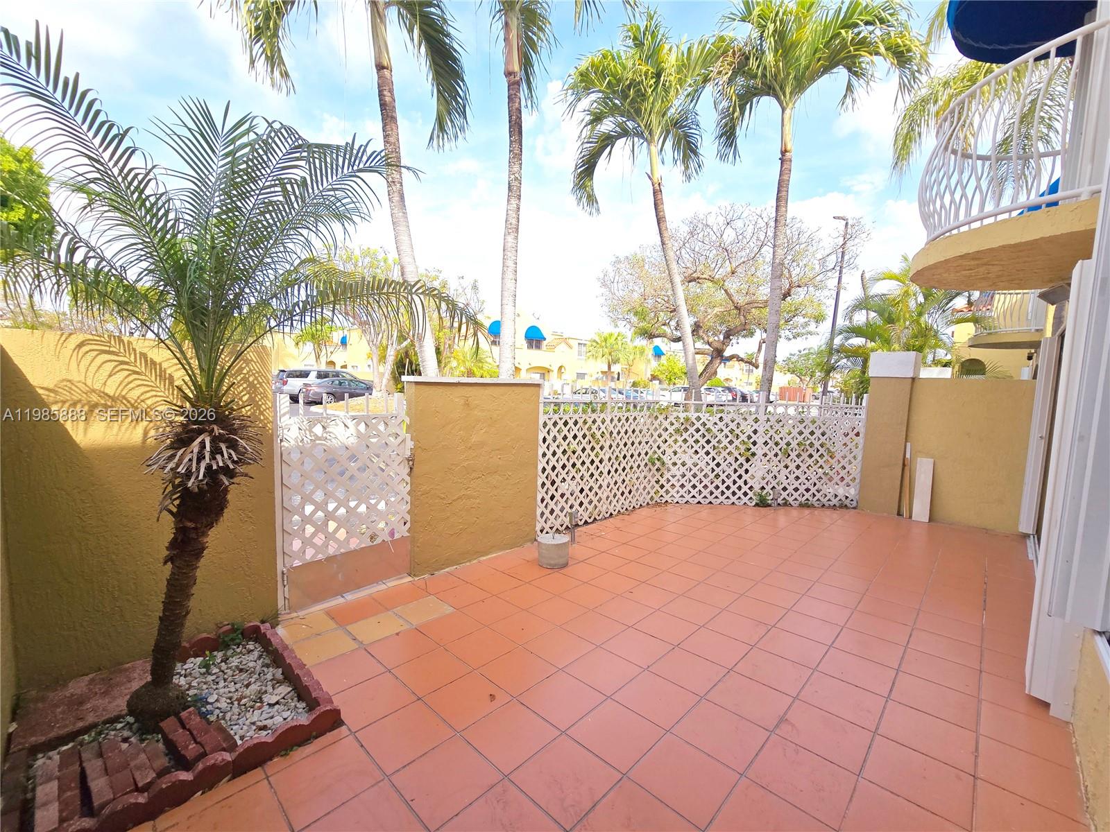 GABLES I TOWNHOMES CONDO - Residential Lease