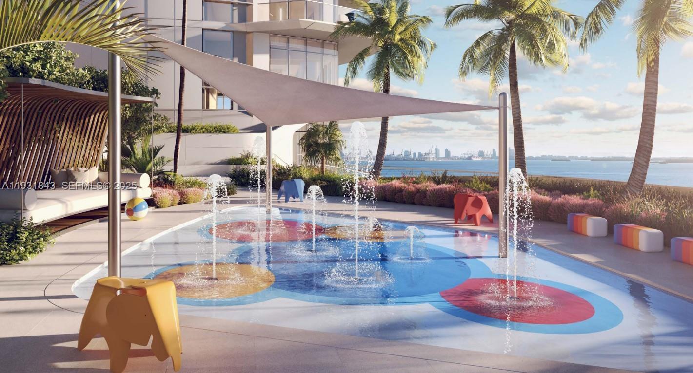 Una Residences - Residential