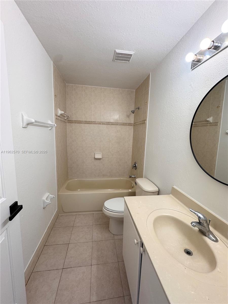SHOMA TOWNHOMES AT KEYSCO - Residential Lease