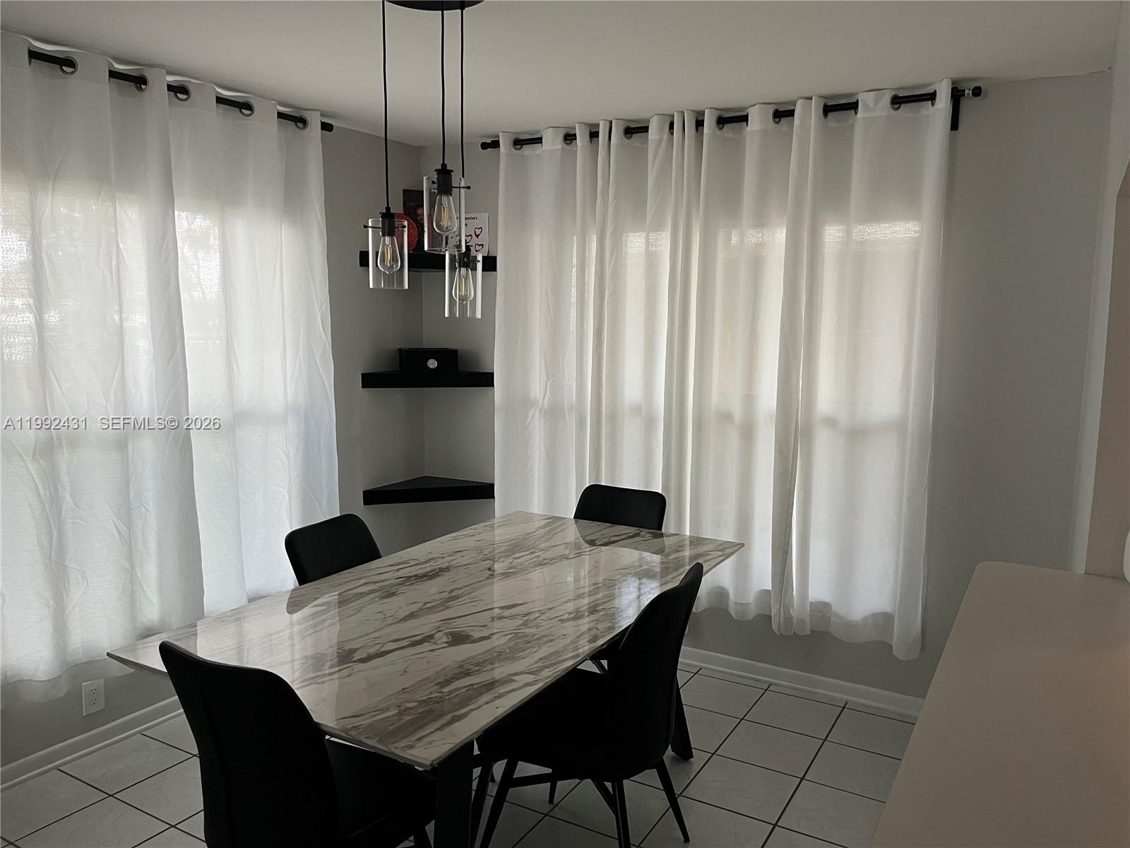 HAWKES BLUFF - Residential