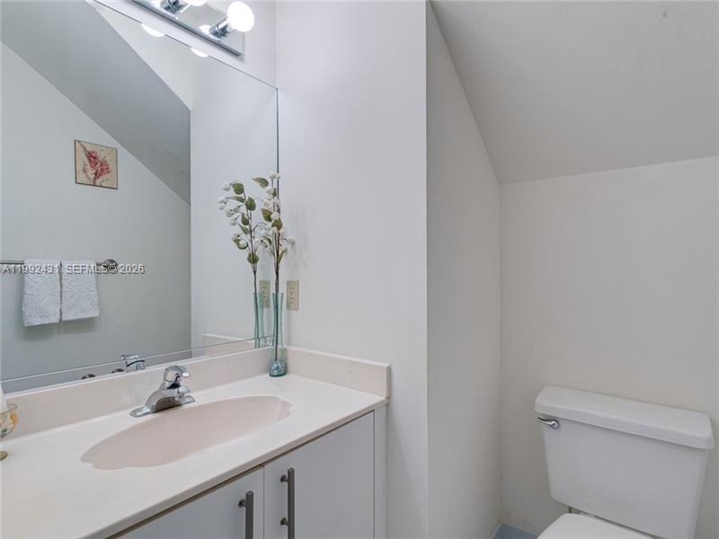 HAWKES BLUFF - Residential