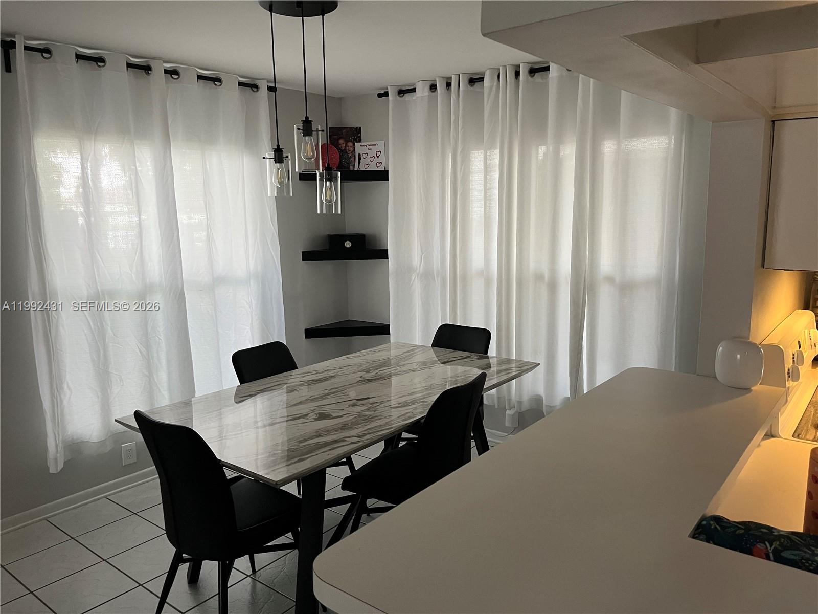 HAWKES BLUFF - Residential