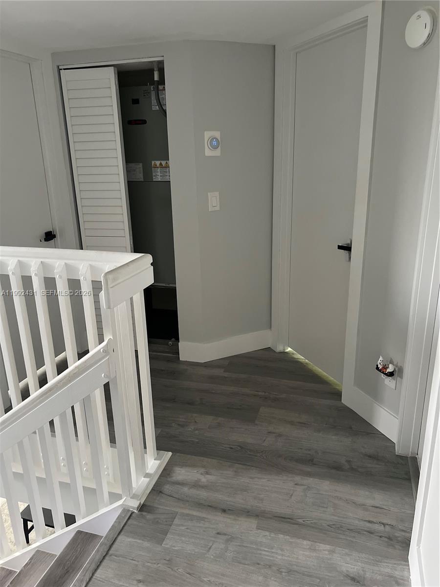 HAWKES BLUFF - Residential