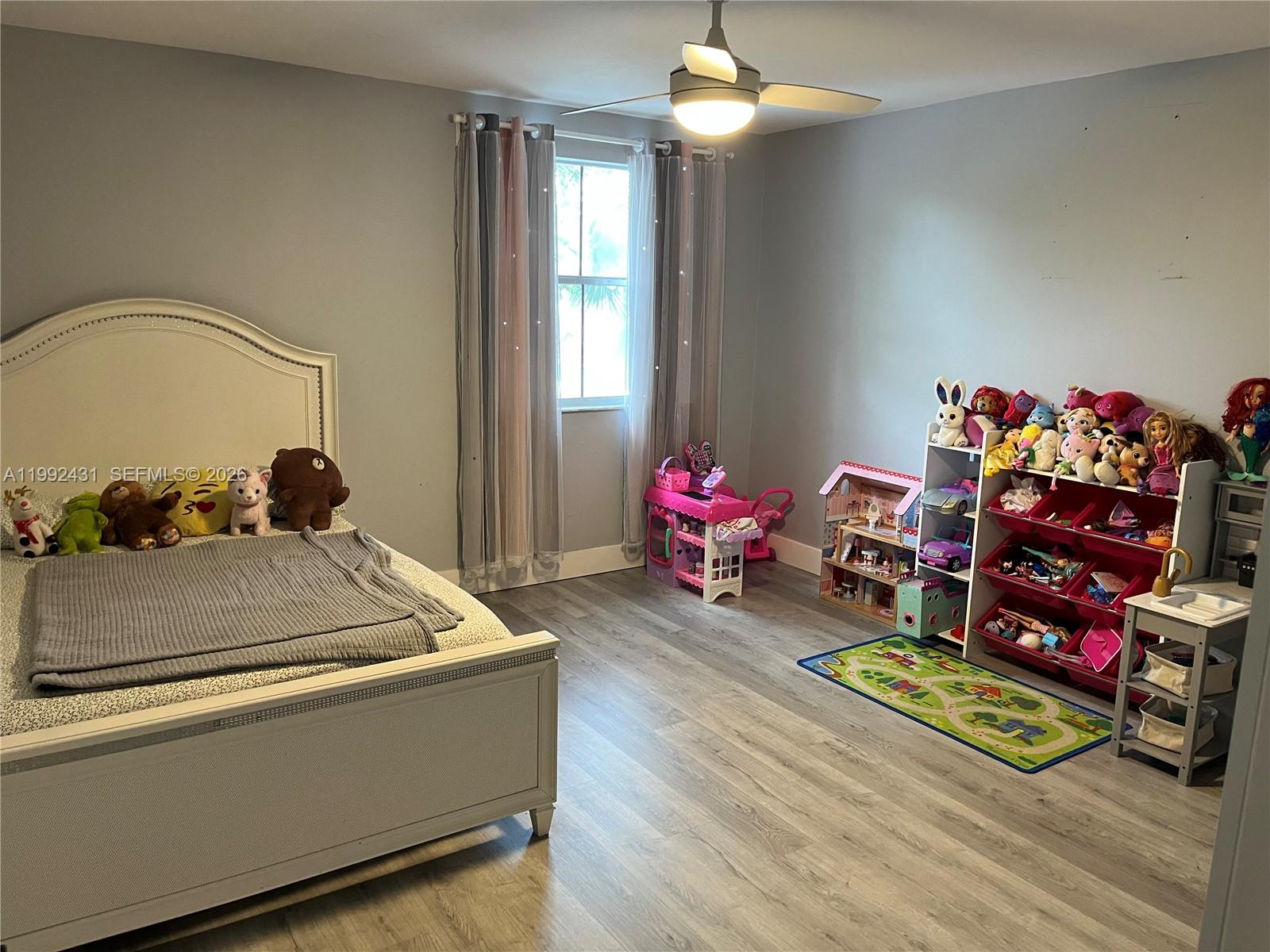 HAWKES BLUFF - Residential