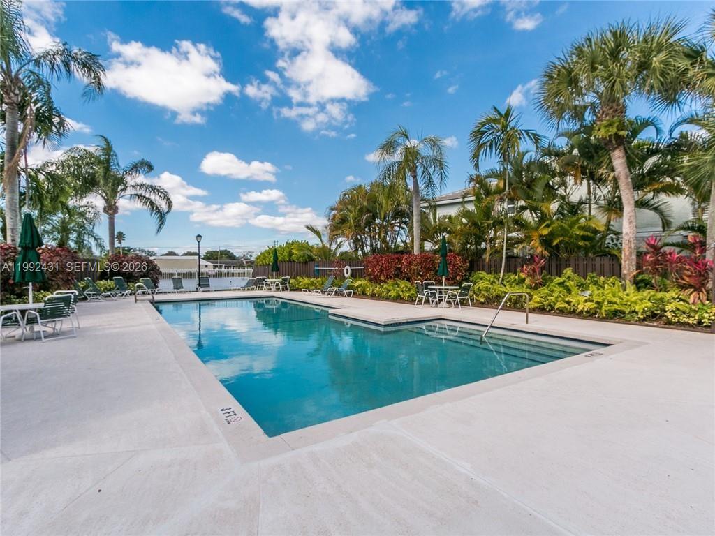 HAWKES BLUFF - Residential