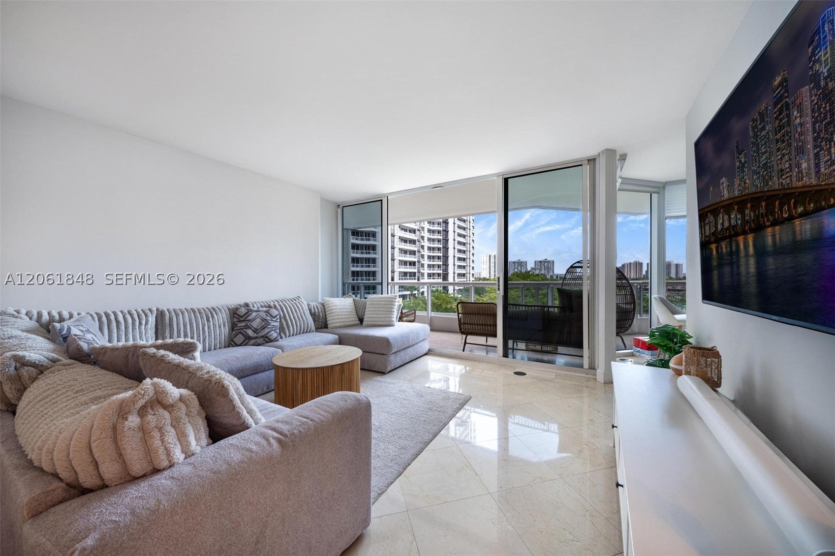 21205 Yacht Club Dr 703