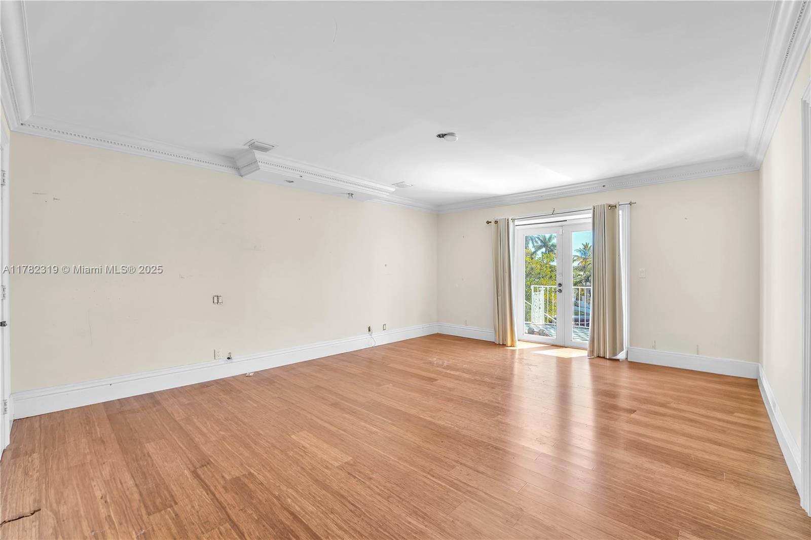 VENETIAN ISLES 3RD SEC - Residential Lease