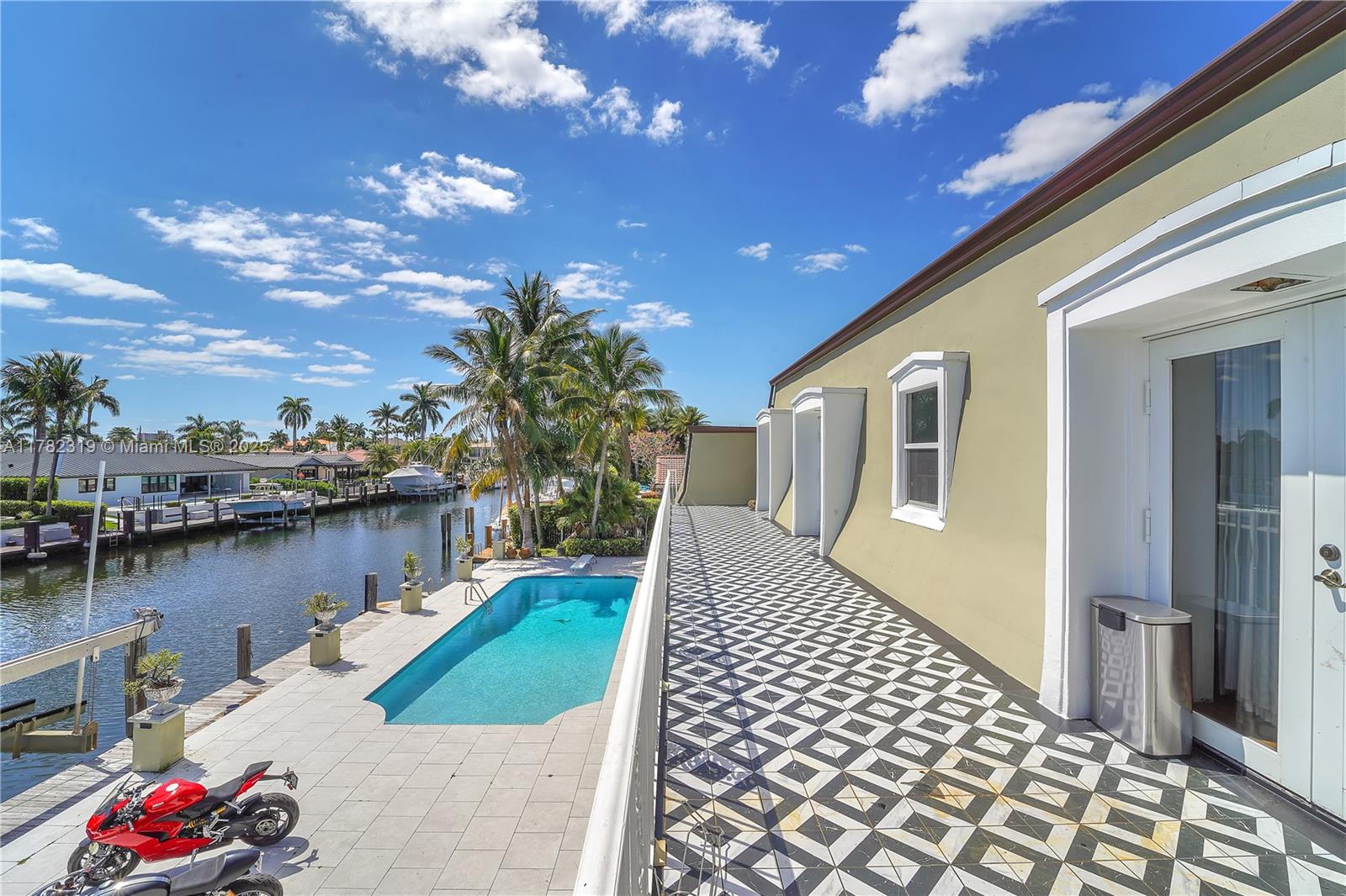 VENETIAN ISLES 3RD SEC - Residential Lease