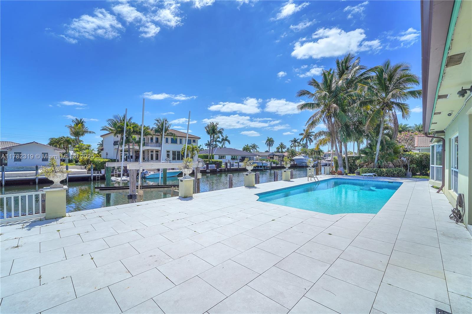 VENETIAN ISLES 3RD SEC - Residential Lease