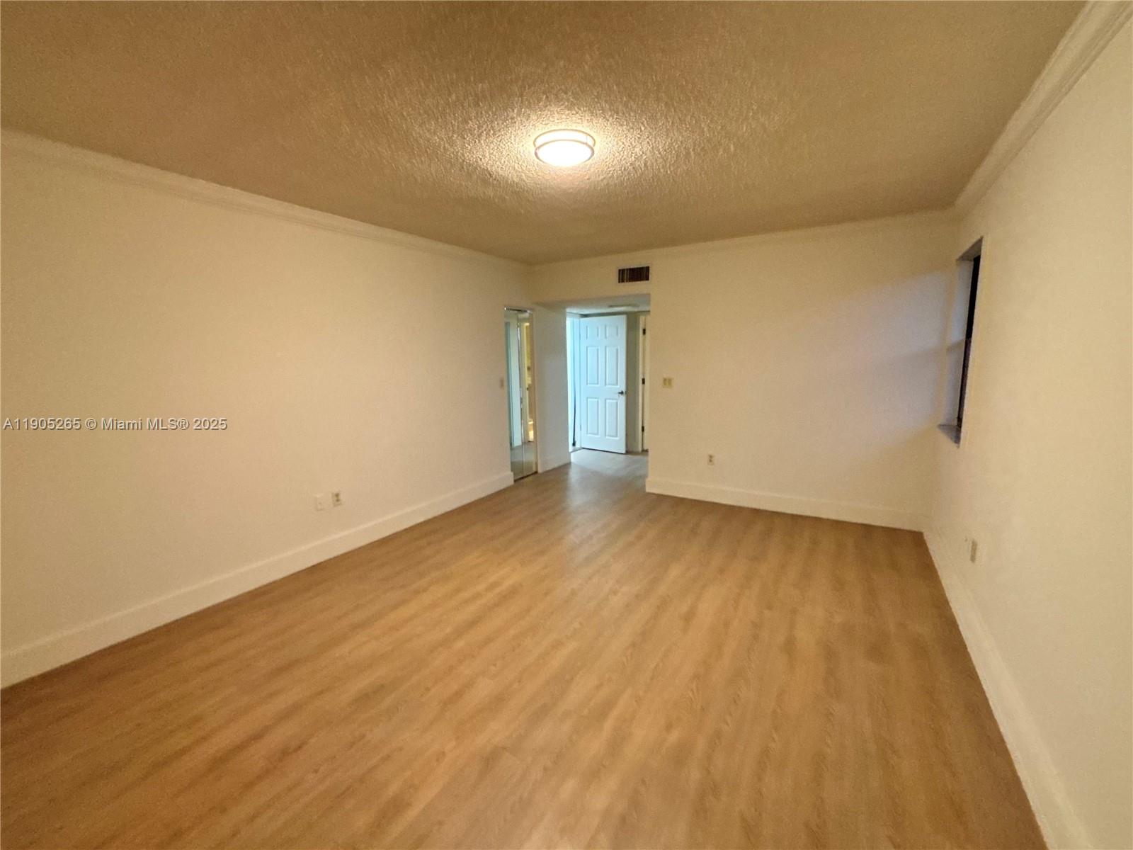 SUMMERTREE VILG CALIF CL - Residential