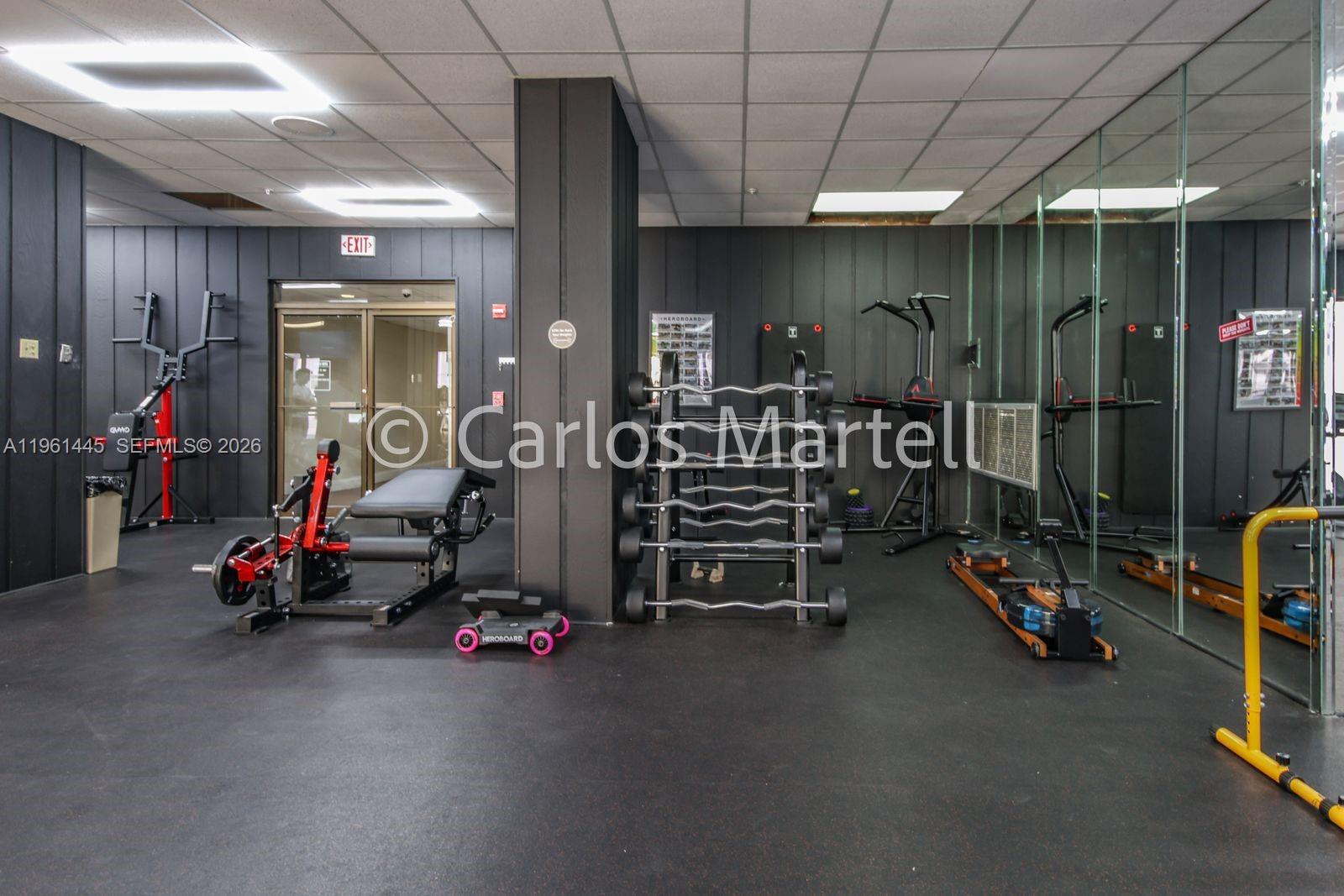 COMMODORE PLAZA CONDO - Residential