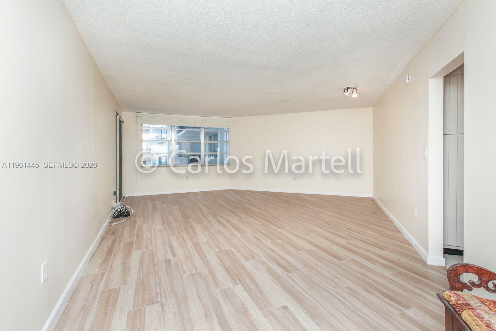 COMMODORE PLAZA CONDO - Residential