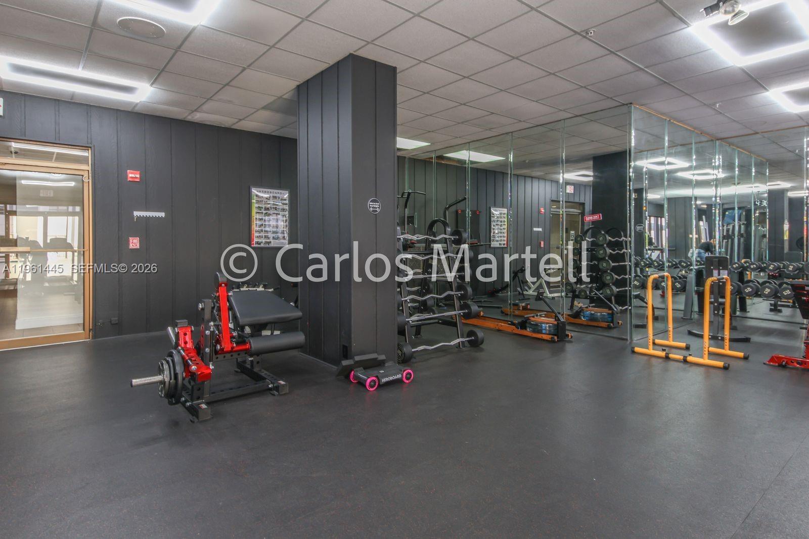 COMMODORE PLAZA CONDO - Residential