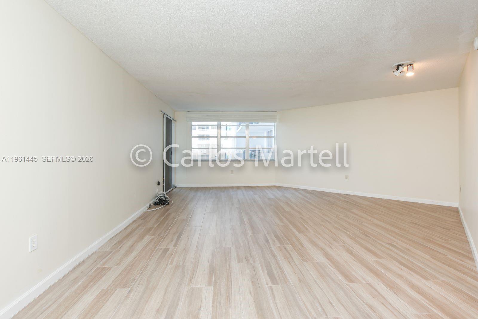 COMMODORE PLAZA CONDO - Residential