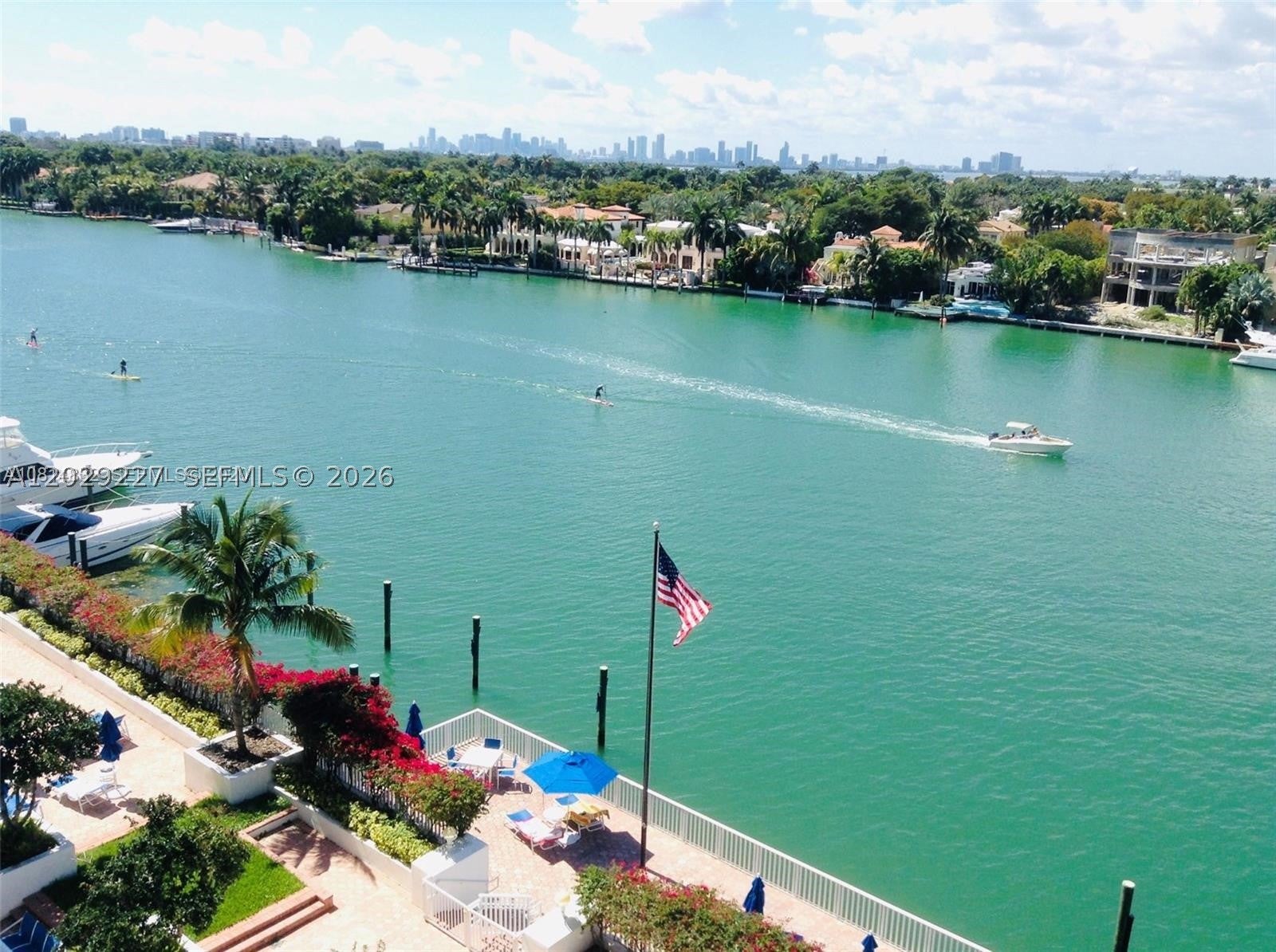 5700 Collins Ave 8K