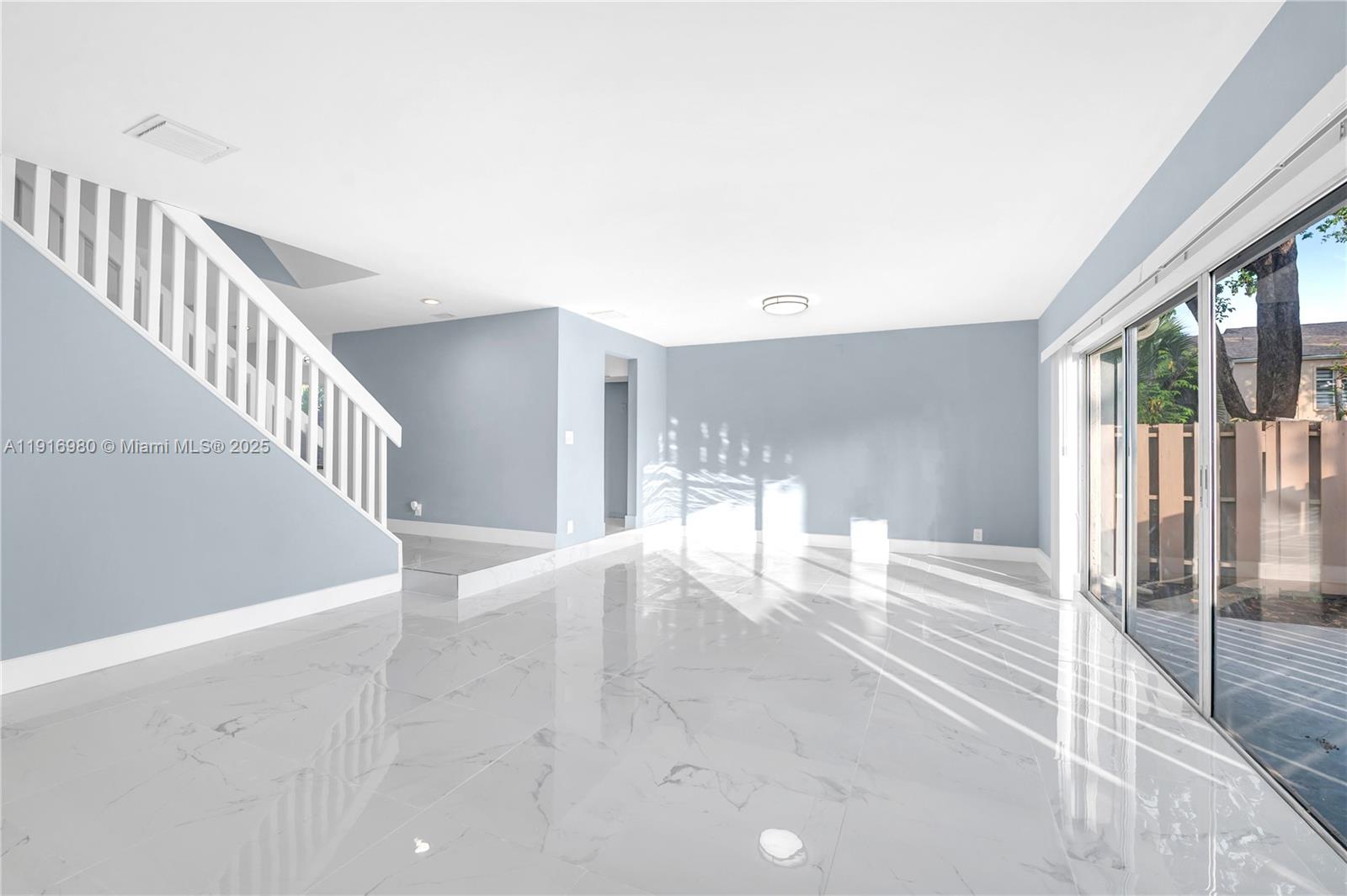 TOWNHOUSES AT JACARANDA C - Residential Lease