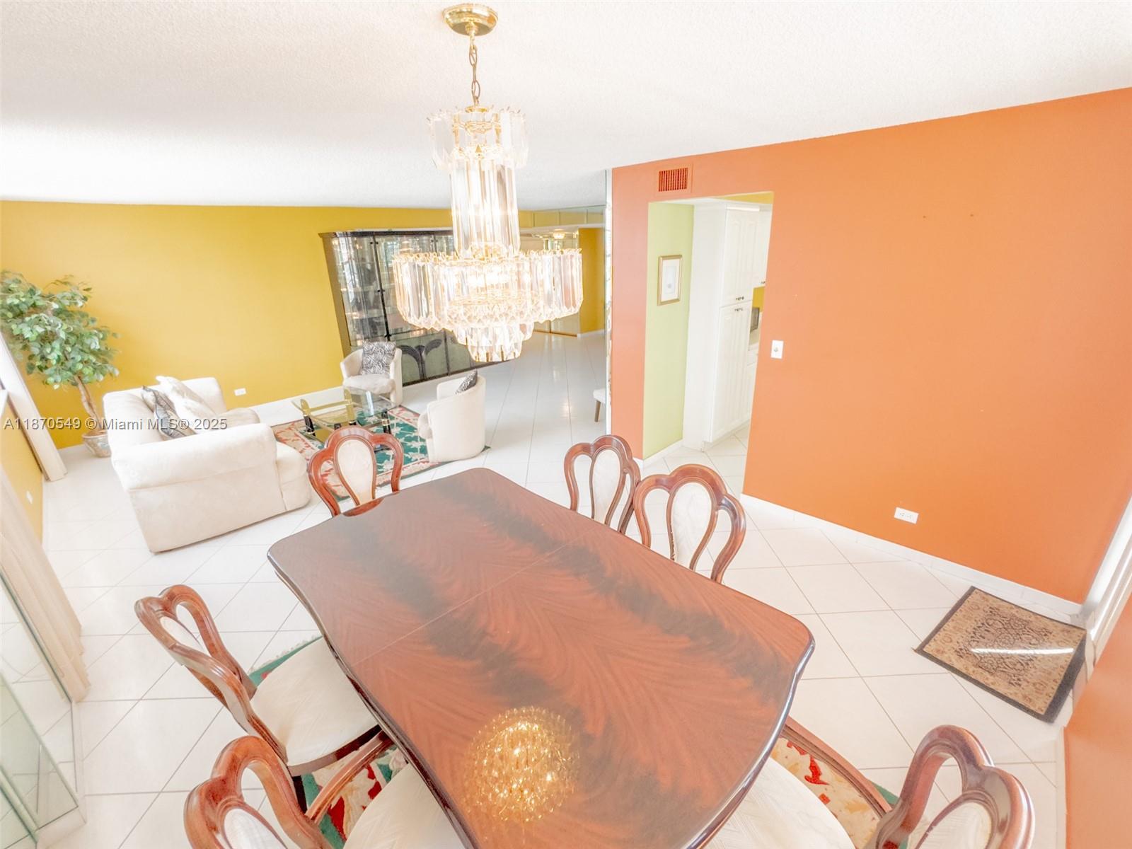 WINSTON TOWERS 200 - Residential