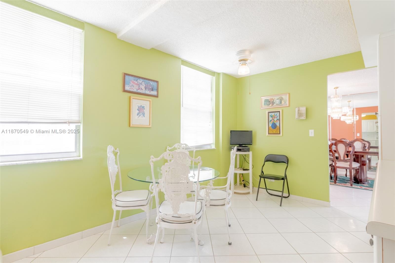 WINSTON TOWERS 200 - Residential