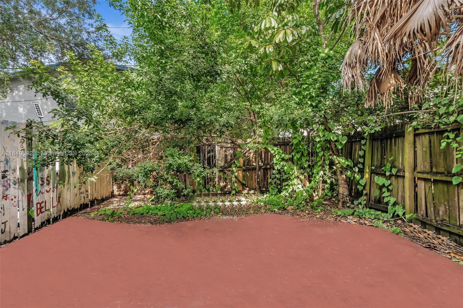 TOWNHOUSES AT NOVA - Residential Lease