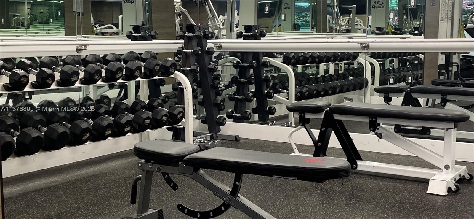 GRAND BAY RESIDENCES COND - Residential