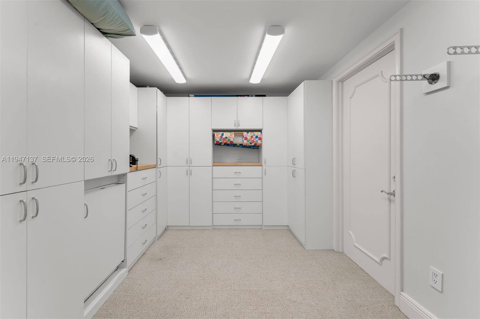 THE TOWER RESIDENCES COND - Residential