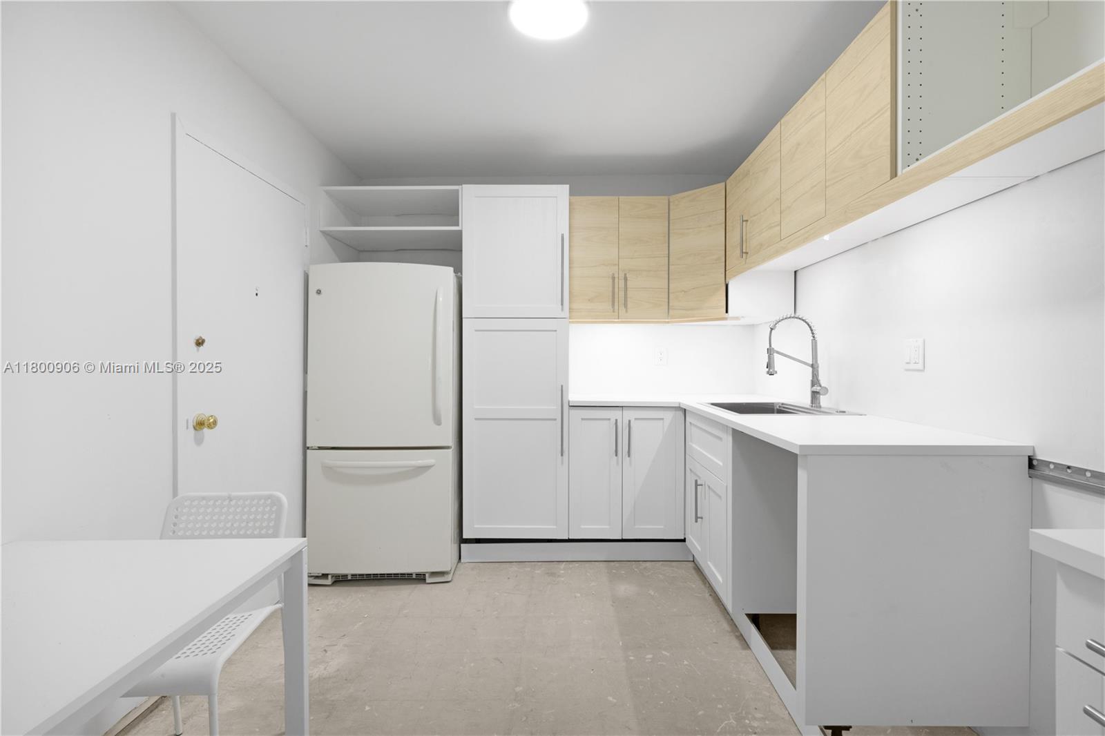 PARKER PLAZA CONDO ESTATE - Residential