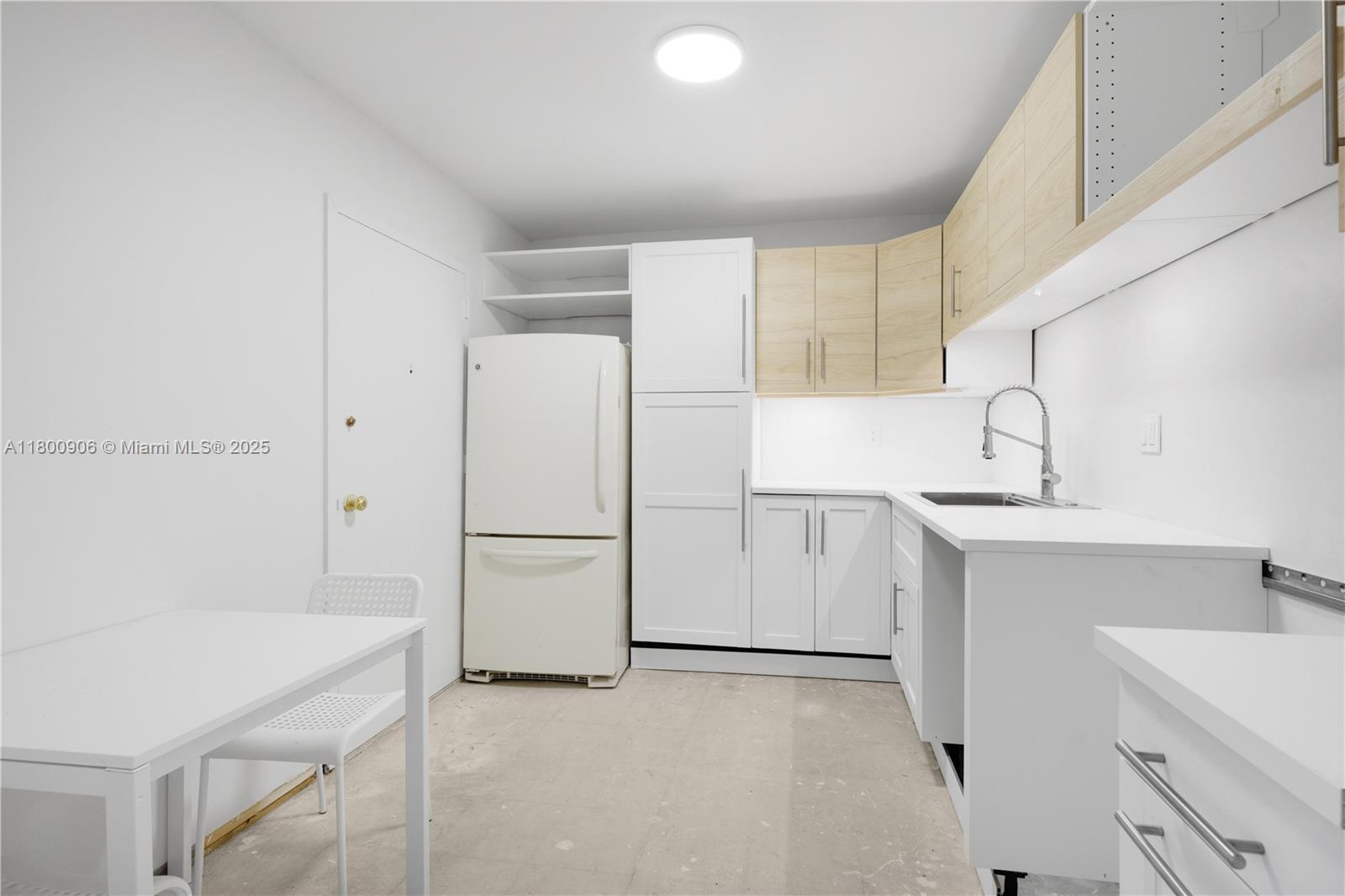 PARKER PLAZA CONDO ESTATE - Residential